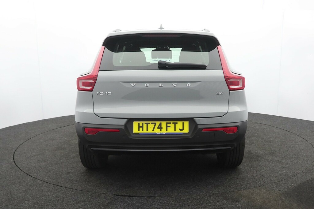 Volvo XC40 2.0 B4p Mild Hybrid Plus Dark HT74FTJ Grey #4