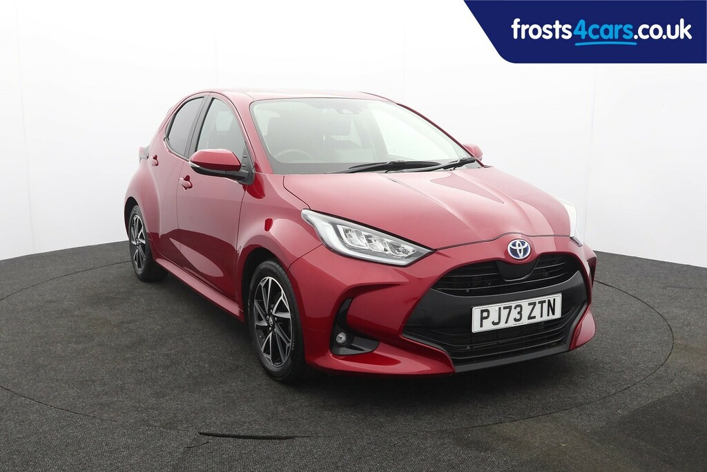 Toyota Yaris 1.5 Hybrid Design Cvt PJ73ZTN Red