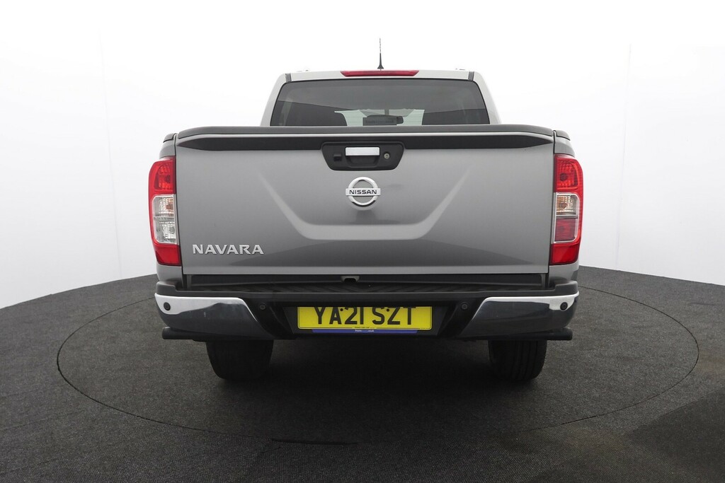 Nissan Navara Double Cab 2.3 Dci Tekna Pickup 4Wd Euro 6 Grey #4