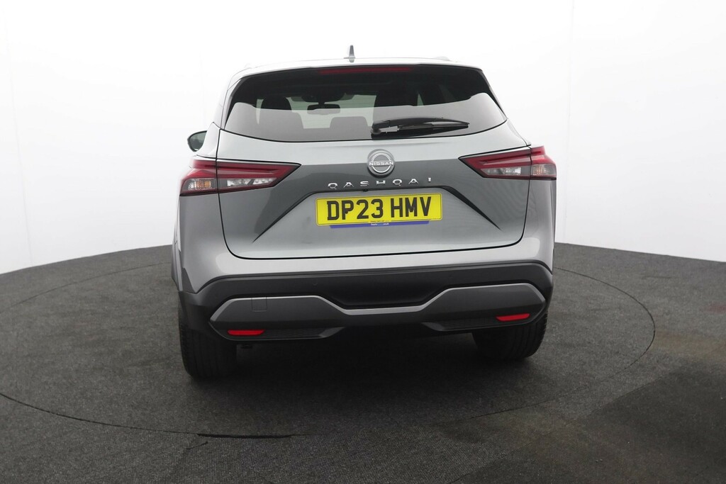 Nissan Qashqai 1.3 Dig-t Hybrid N-connecta Panoramic Roof DP23HMV Grey #4