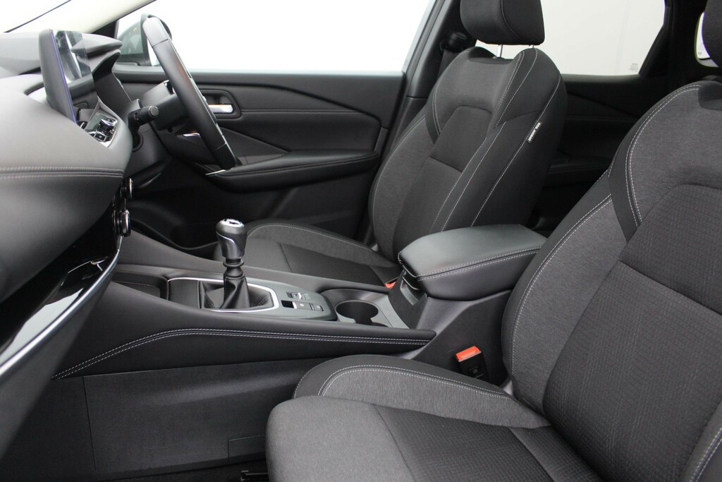 Nissan Qashqai 1.3 Dig-t Hybrid N-connecta Panoramic Roof DP23HMV Grey #6