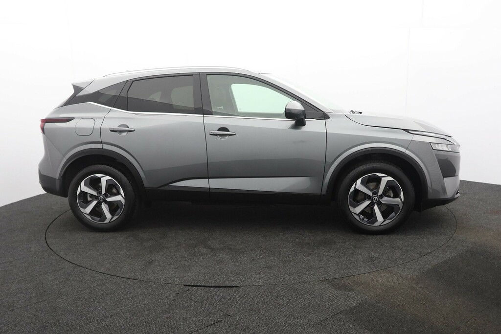 Nissan Qashqai 1.3 Dig-t Hybrid N-connecta Panoramic Roof DP23HMV Grey #2