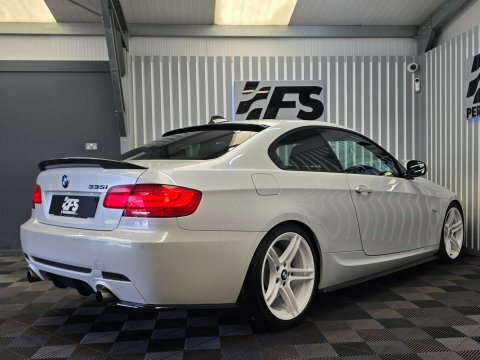 BMW 3 Series 2012 12 3.0 White #6