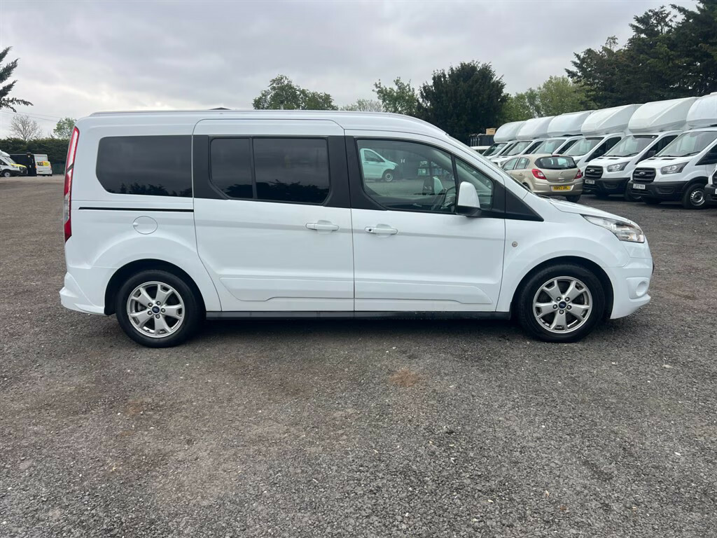 Ford Grand Tourneo Connect Grand Titanium Tdci Wav Wheelchair Access Panel White #4
