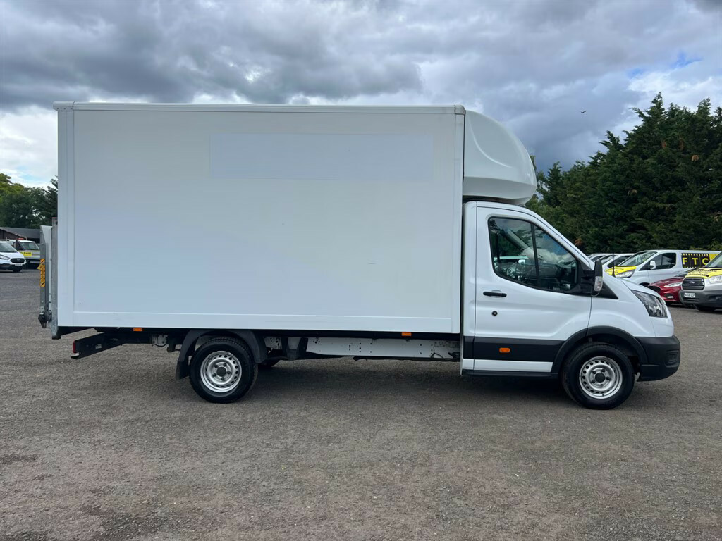 Ford Transit Custom 350 Leader Luton Ecoblue Luton Van HJ22YDM White