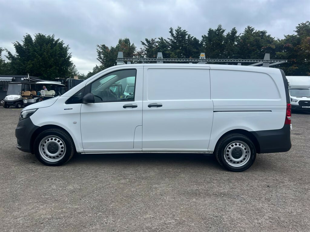 Mercedes-Benz eVito 66 Progressive L2 Panel Van White #6