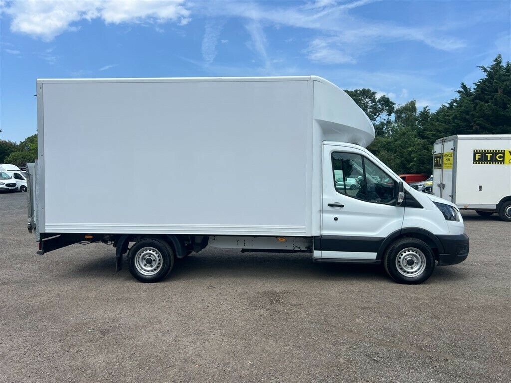 Ford Transit Custom 2.0 Ecoblue 130Ps Chassis Cab Chassis Cab M White