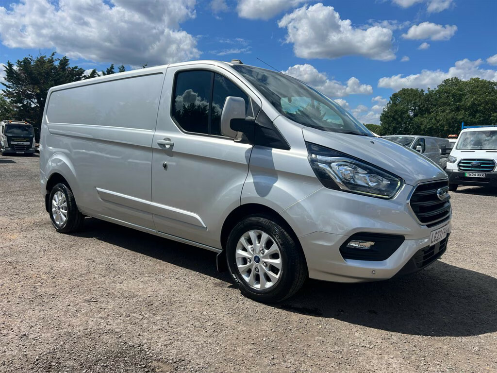 Ford Transit Custom 2.0 Ecoblue 130Ps Low Roof Limited Van Panel Van D Silver