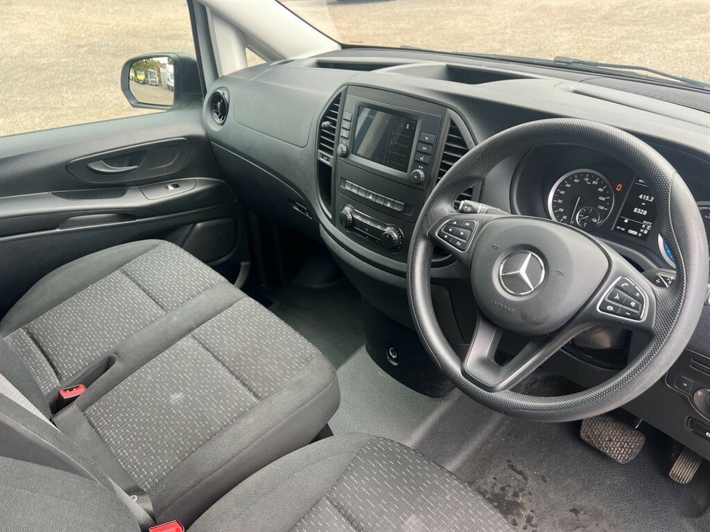 Mercedes-Benz eVito 116 E 66Kwh Progressive Fwd L2 6Dr Lwb Silver #19