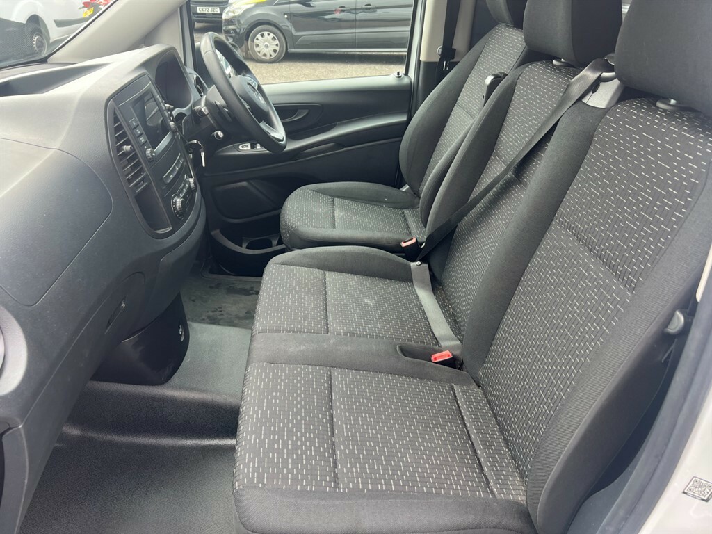 Mercedes-Benz eVito 116 E 66Kwh Progressive Fwd L2 6Dr Lwb Silver #10