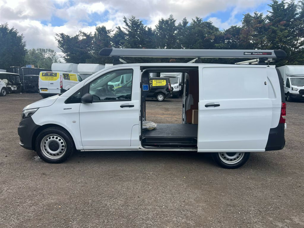 Mercedes-Benz eVito 85Kw 66Kwh Progressive Van Panel Van White #6