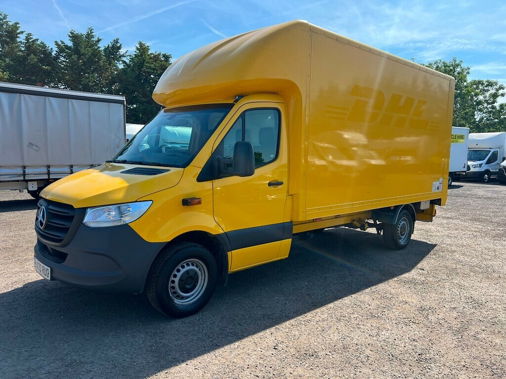 Mercedes-Benz Sprinter 314 Cdi Progressive Luton Van Yellow