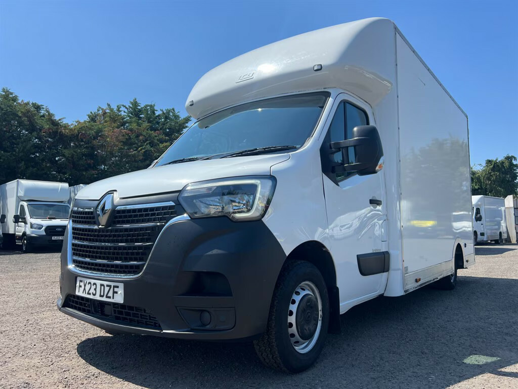 Renault Master 2.3L Advance White #9