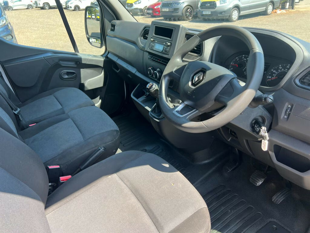 Renault Master 2.3L Advance White #12