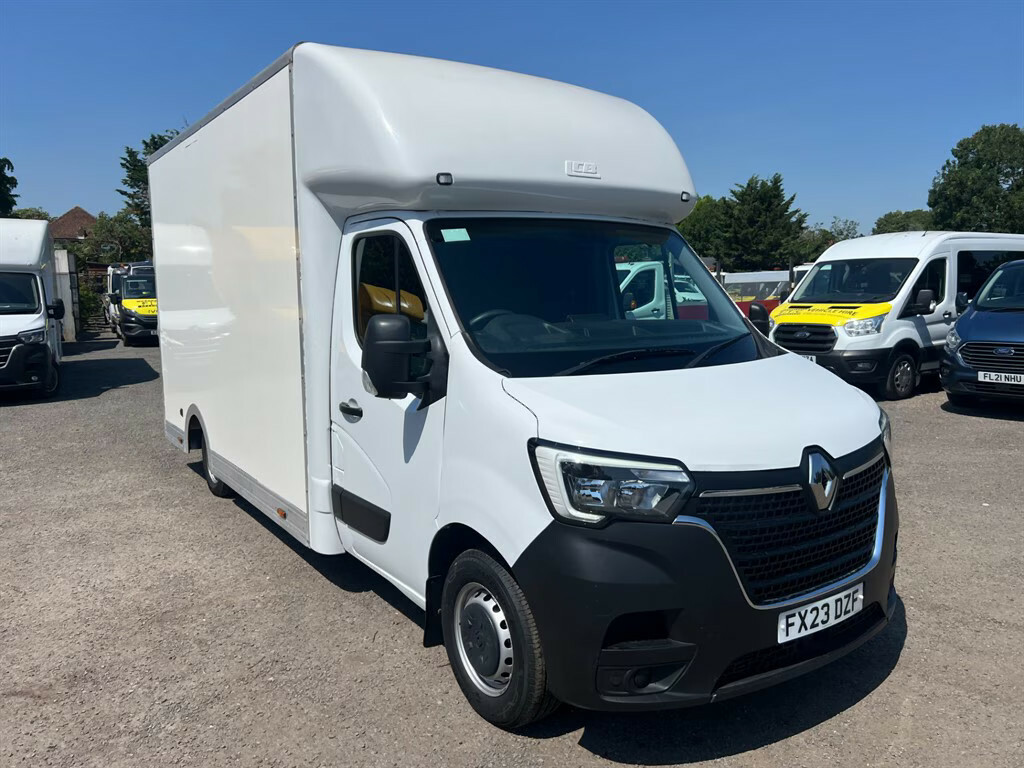 Renault Master 2.3L Advance White #10