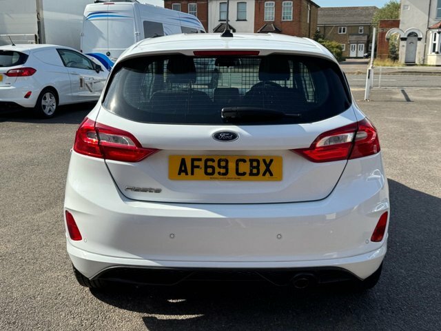 Ford Fiesta Tdci Sport Car Derived White #5