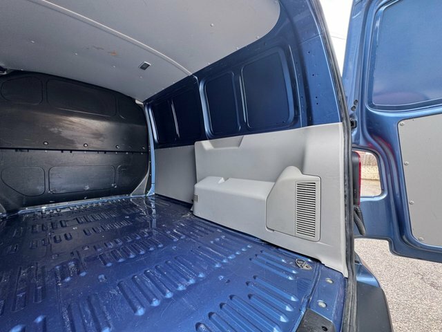 Volkswagen Transporter 2L Highline Black #10
