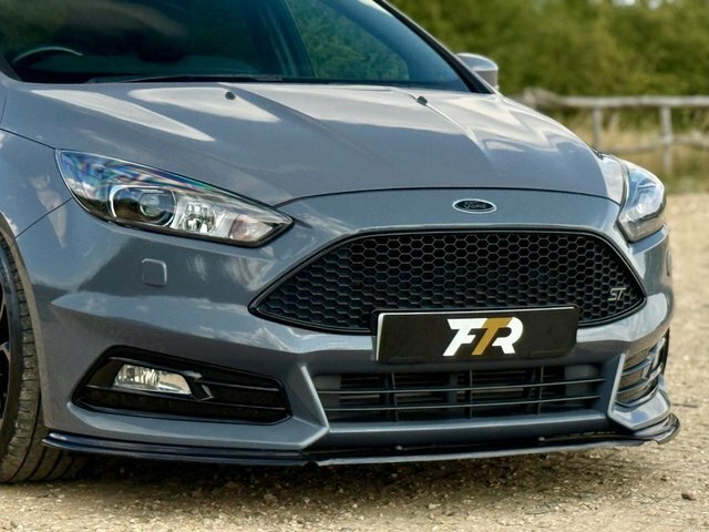 Ford Focus Hatchback Grey #15