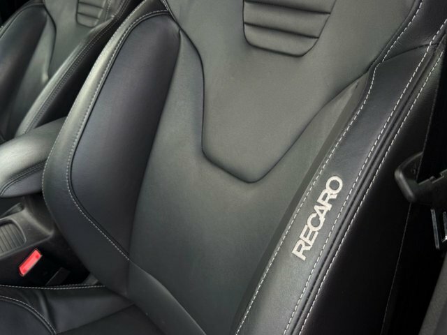 Ford Focus Hatchback Grey #4