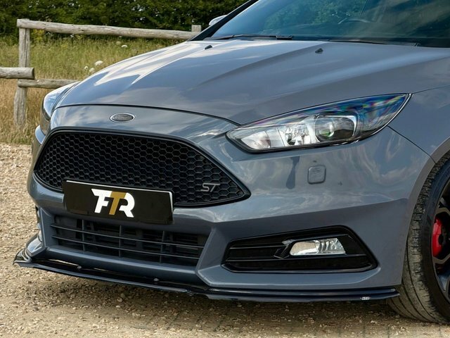 Ford Focus Hatchback Grey #16