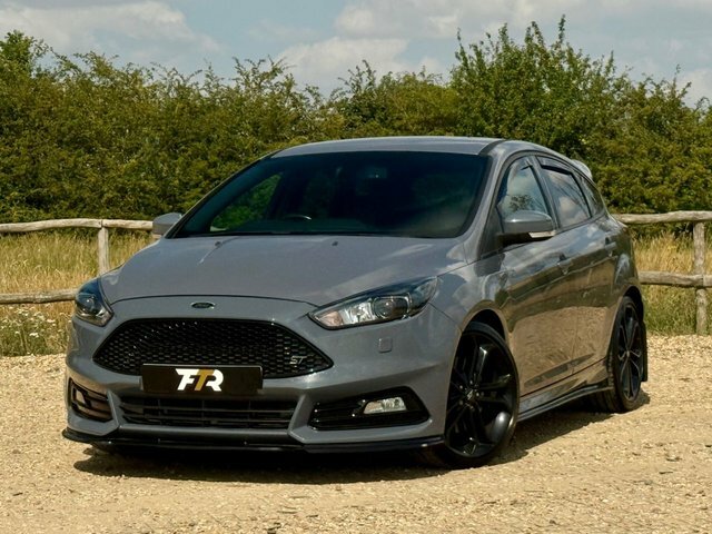 Ford Focus Hatchback Grey #10