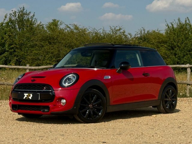 Mini Hatch 2.0 Cooper S Classic Hatchback Steptron Red