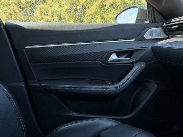 Peugeot 508 Hatchback White #31