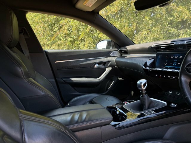 Peugeot 508 Hatchback White #41