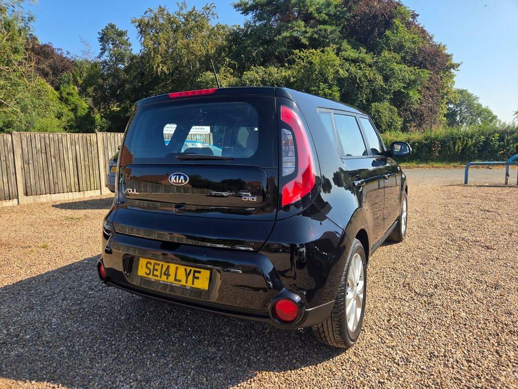 Kia Soul Connect Plus White #8