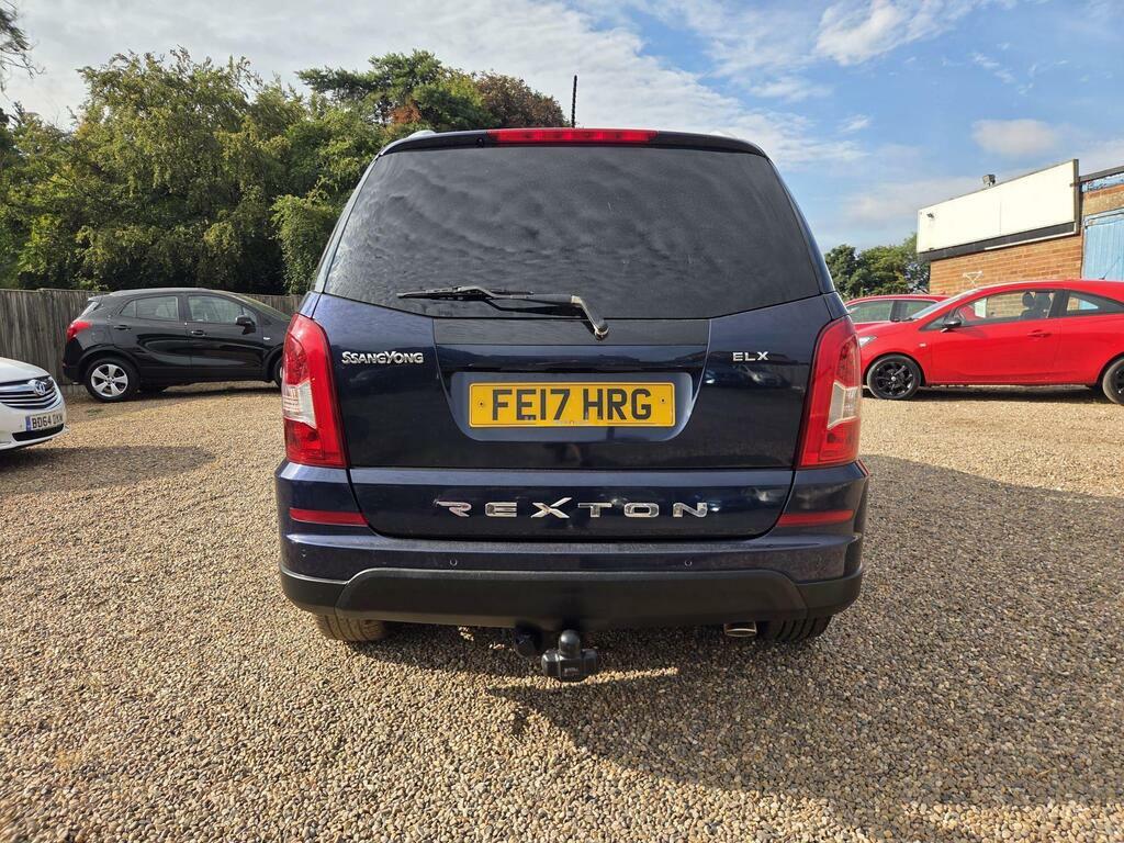SsangYong Rexton 2.2D Elx Suv  #6