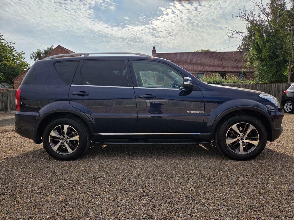 SsangYong Rexton Rexton Ultimate Black #7