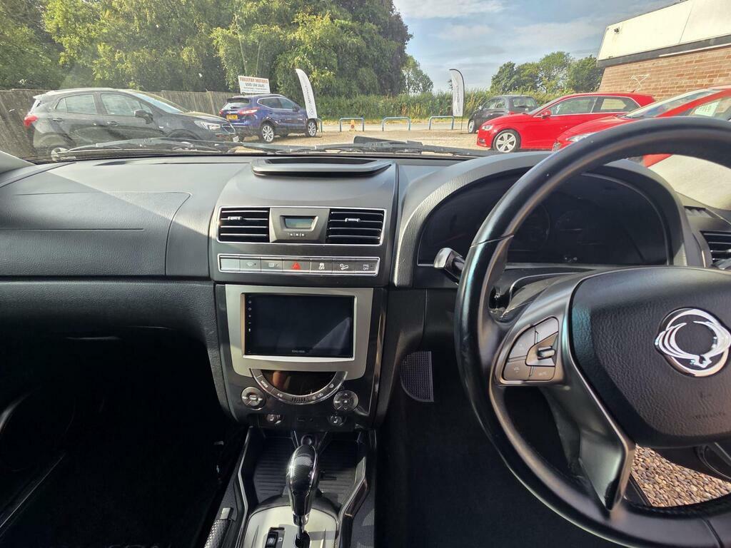 SsangYong Rexton Rexton Ultimate Black #8