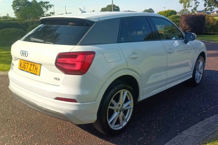 Audi Q2 Suv White #3