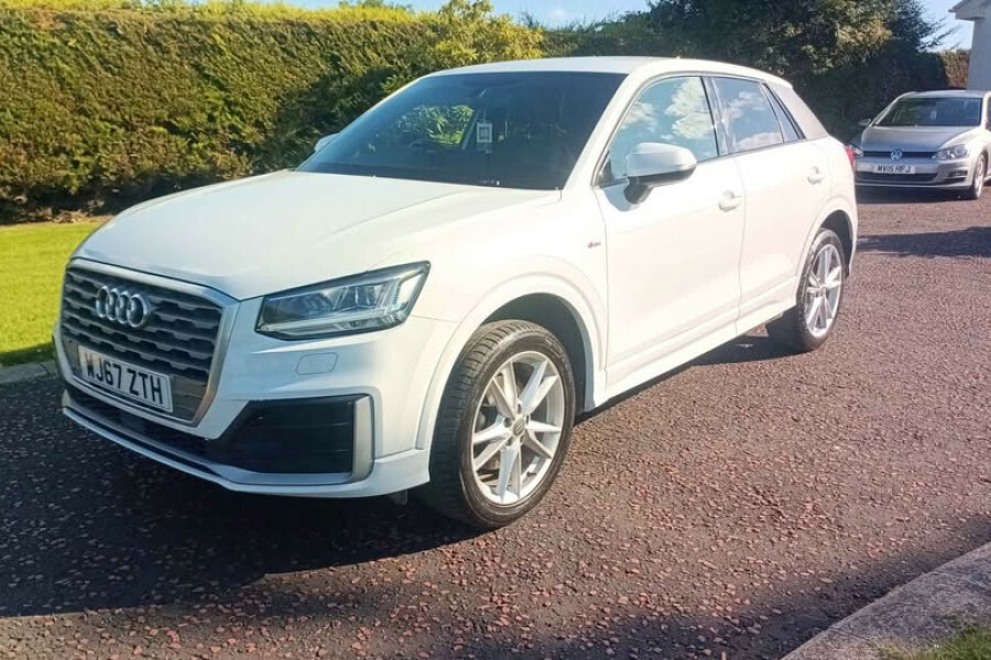 Audi Q2 Suv White #6