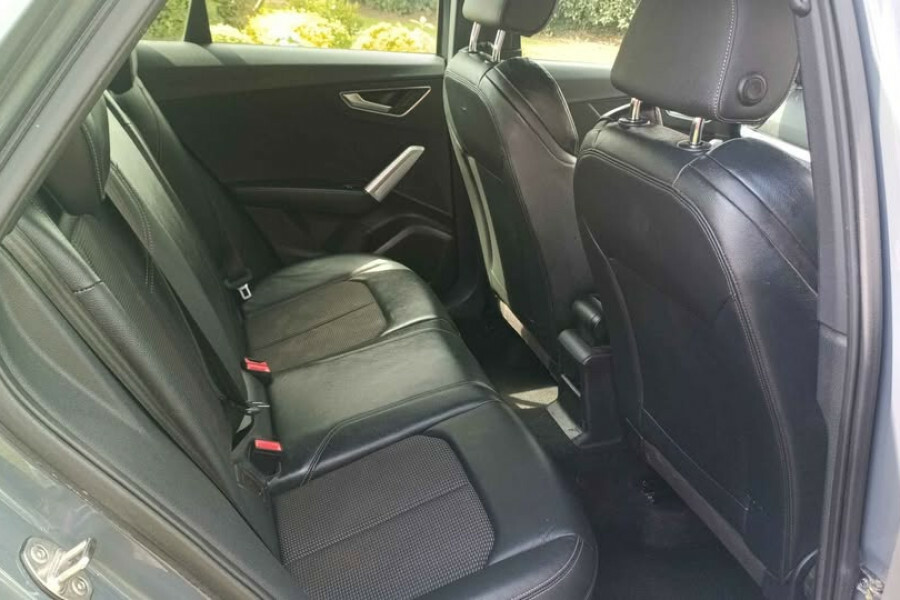 Audi Q2 Q2 Sport 30 Tfsi Red #8