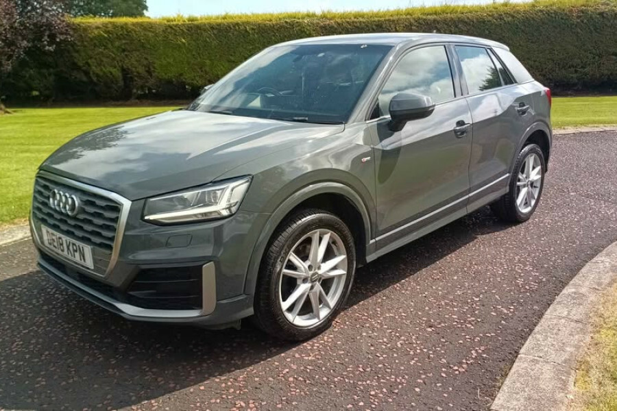 Audi Q2 Suv Grey #6