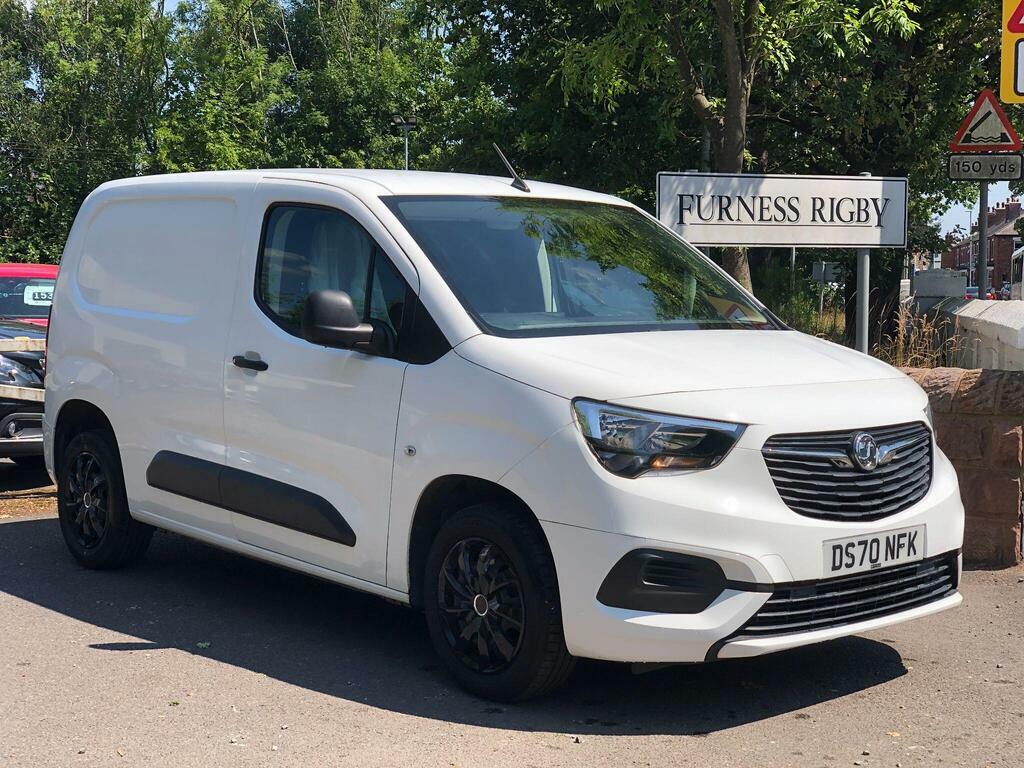 Vauxhall Combo 1.6 Turbo D 2300 Sportive L1 H1 Euro 6 S S White