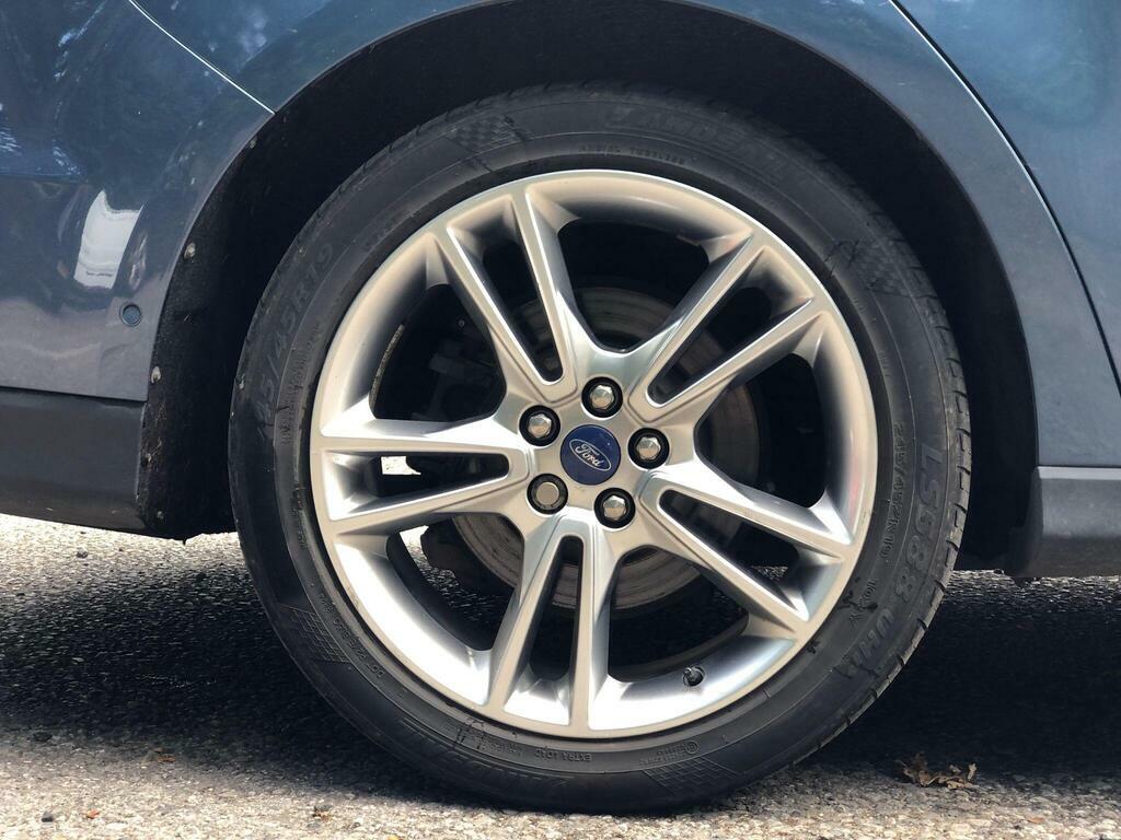 Ford Galaxy Titanium Silver #16