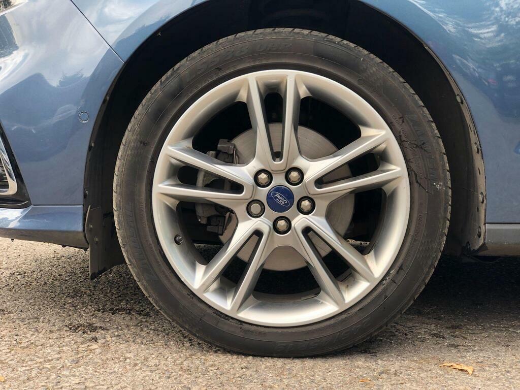 Ford Galaxy Titanium Silver #18