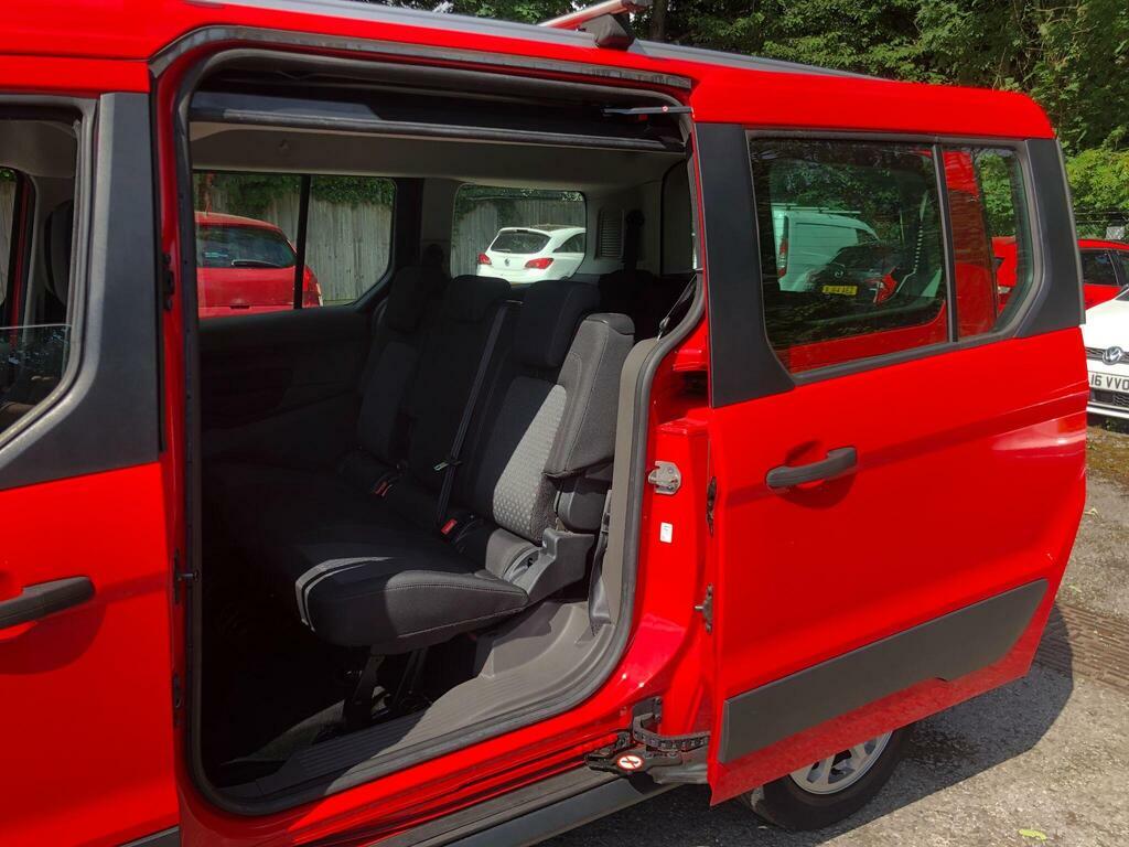 Ford Grand Tourneo Connect 1.5 Titanium Tdci 114 Bhp.7 Seatsglass Roofe Blue #30