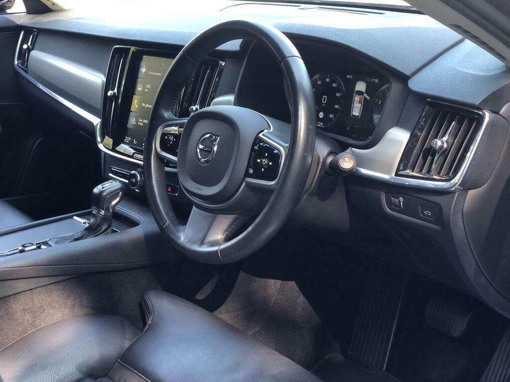 Volvo V90  Black #22