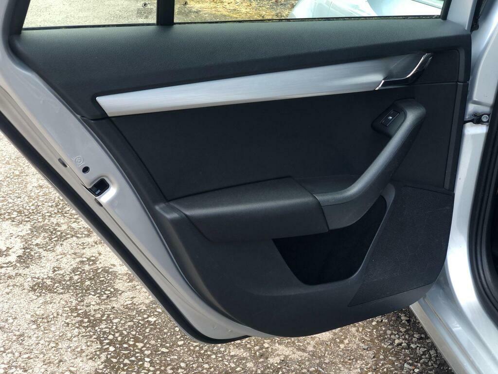 Skoda Octavia 1.0 Tsi Se Technology Blue #13