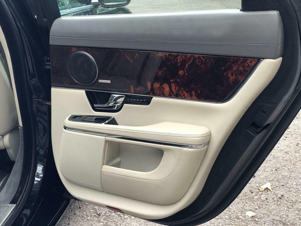 Jaguar XJ D V6 Portfolio Red #16