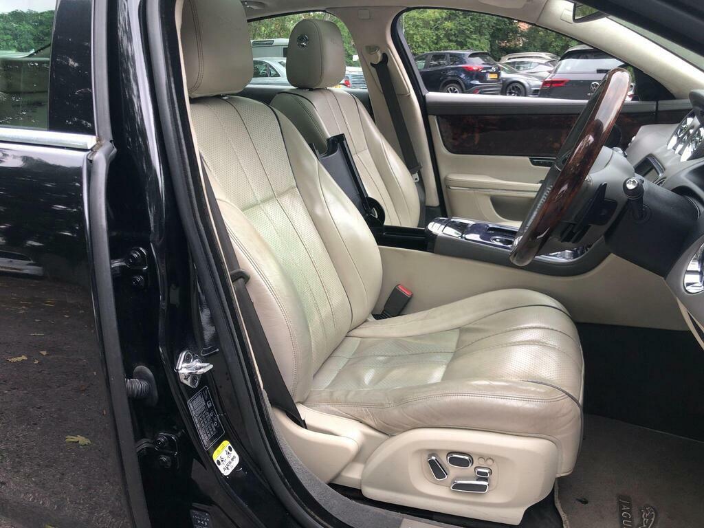 Jaguar XJ D V6 Portfolio Red #23