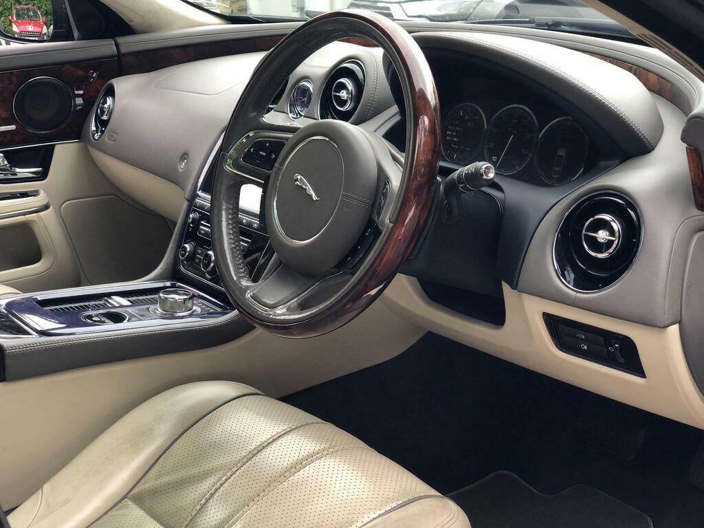 Jaguar XJ D V6 Portfolio Red #22