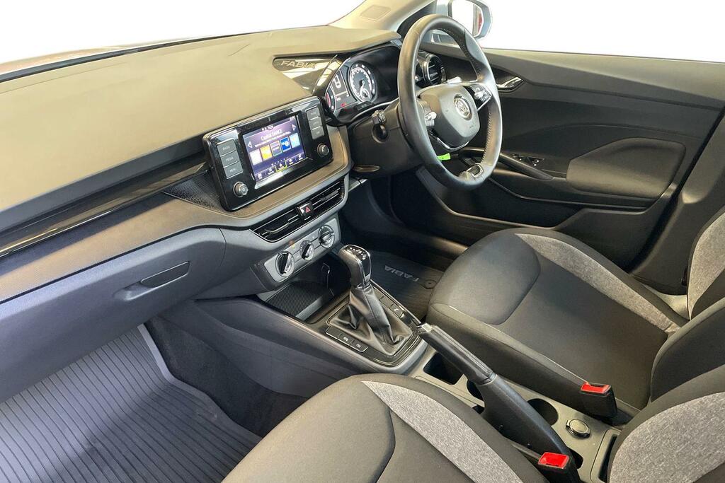 Skoda Fabia 1.0 Tsi 110 Se Comfort Dsg DV22ZFG Silver #2
