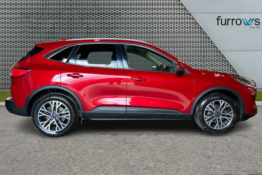 Ford Kuga 1.5 Ecoboost 150 Titanium Edition DY23JBV Red #4