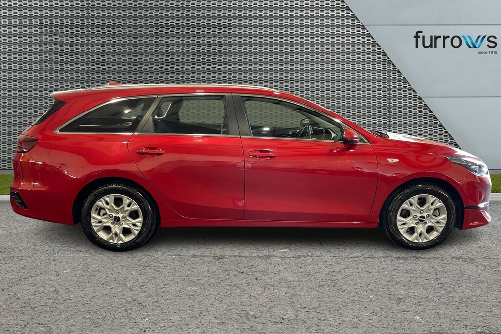 Kia Ceed 1.5T Gdi Isg 138 2 LA25NNJ Red #4