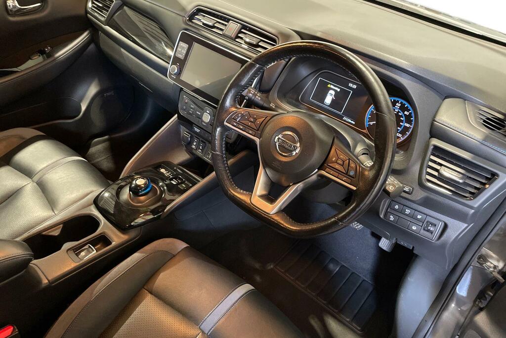 Nissan Leaf 160Kw E Tekna 62Kwh Grey #6