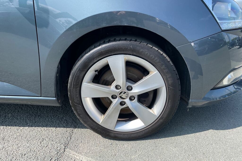 Skoda Fabia 1.0 Tsi 110 Se L FD70VGP Grey #5